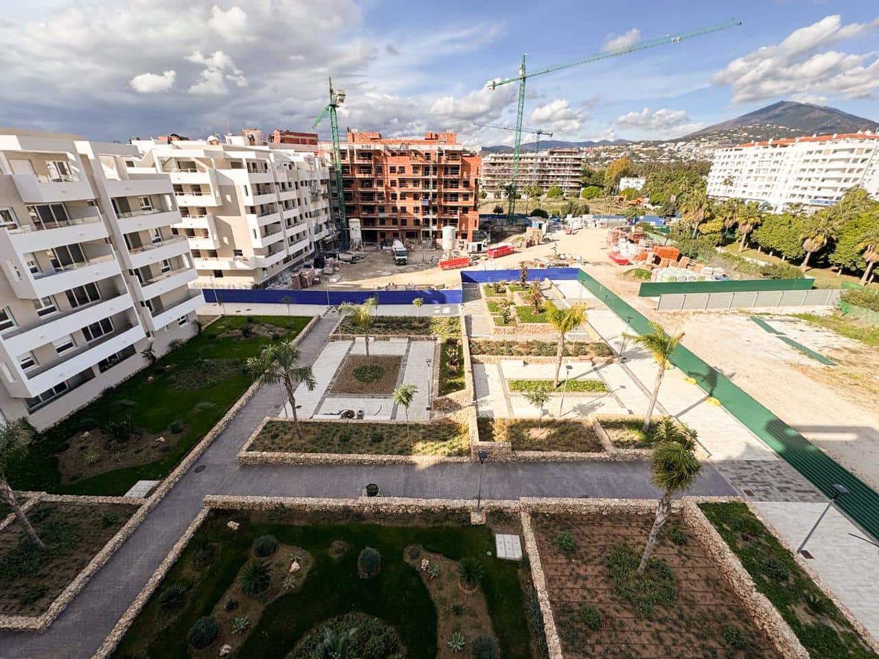 3 Zimmer Wohnung zu verkaufen in Nueva Andalucia mit Pool Garage - 500.000 € (Ref: 9645889)