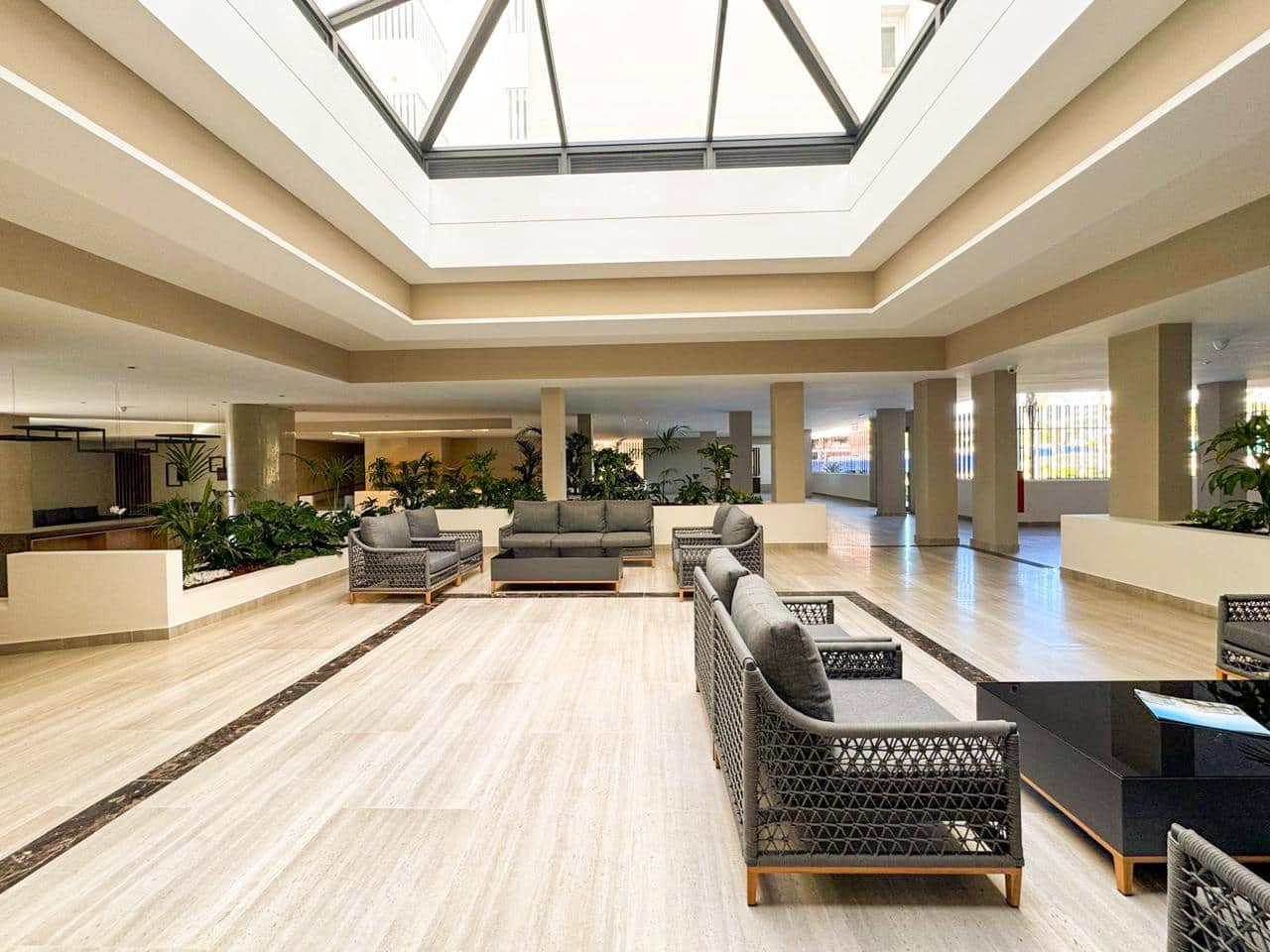 3 Zimmer Wohnung zu verkaufen in Nueva Andalucia mit Pool Garage - 500.000 € (Ref: 9645889)