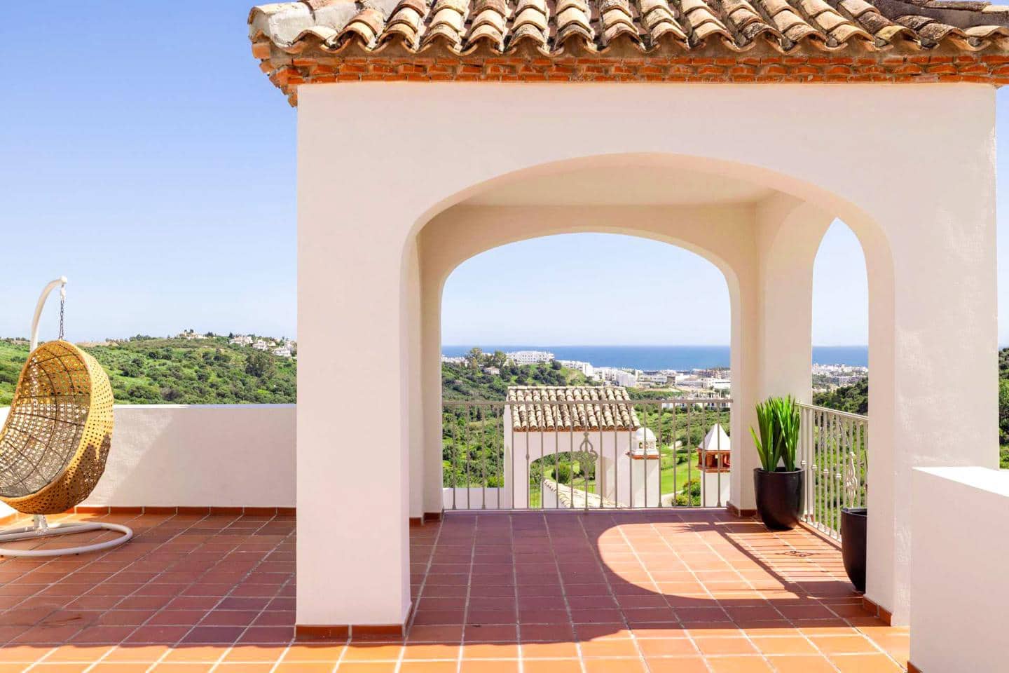 3 chambre Villa/Maison à vendre à Estepona avec piscine garage - 556 225 € (Ref: 9650763)