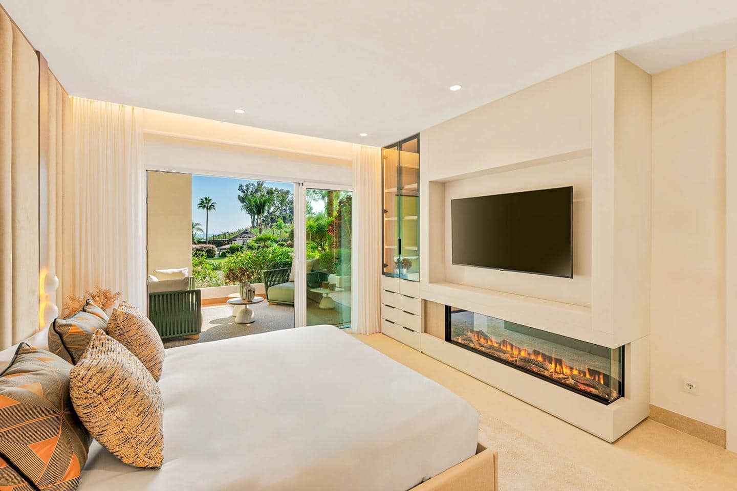 3 camera da letto Appartamento in vendita in New Golden Mile con piscina garage - 1.995.000 € (Rif: 9653123)