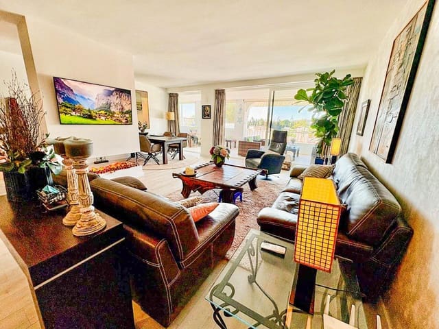 2 bedroom Flat for sale in La Quinta, Benahavís with pool garage - € 625,000 (Ref: 9653124)