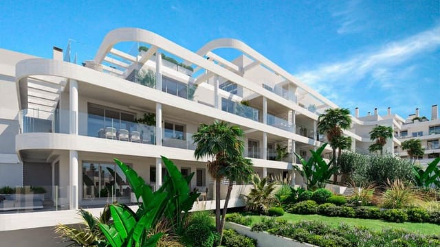 Chalet de 4 habitaciones en Zona Calvario, Estepona en venta con piscina garaje - 730.000 € (Ref: 9656843)