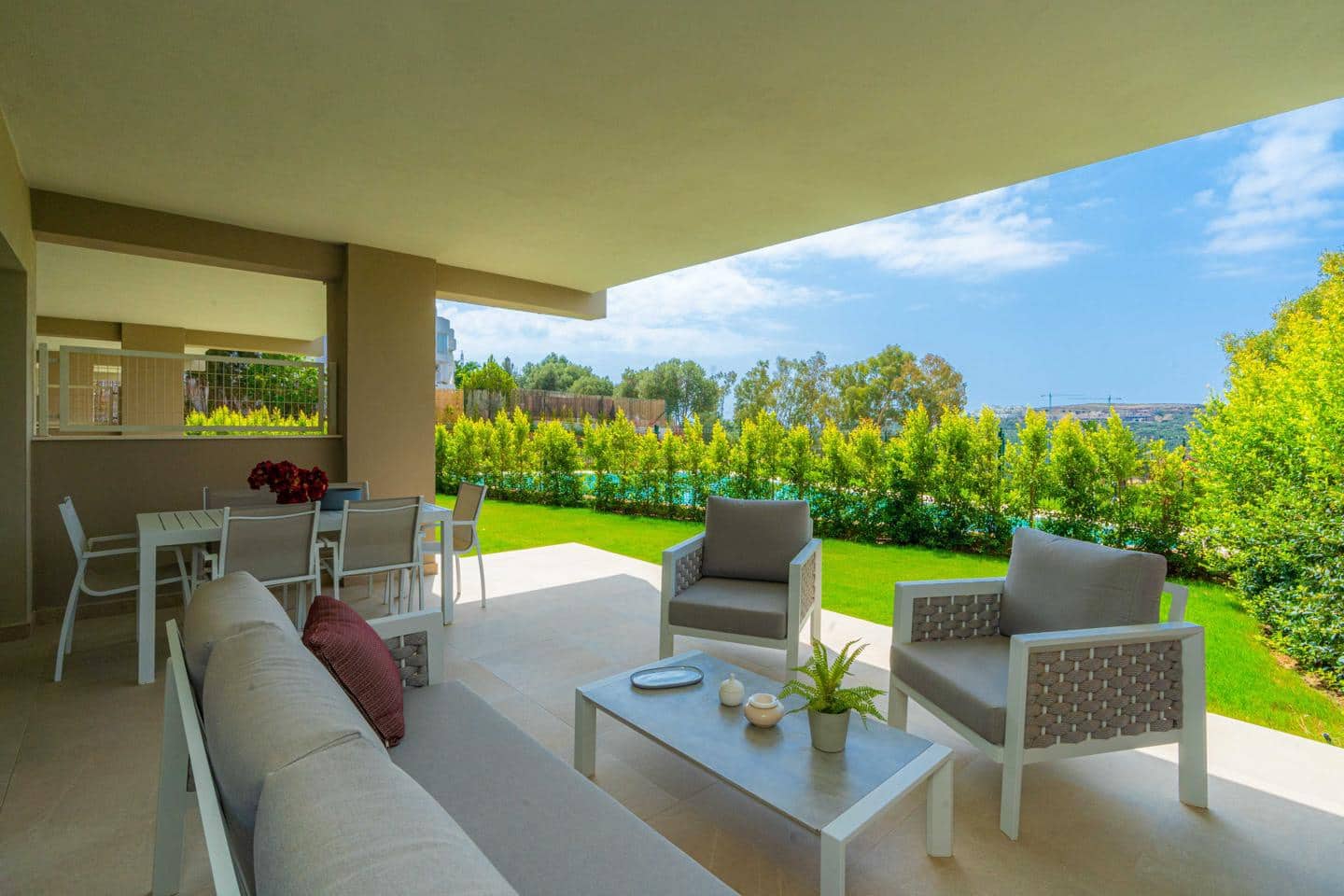 2 chambre Appartement à vendre à Estepona avec piscine garage - 375 000 € (Ref: 9672190)