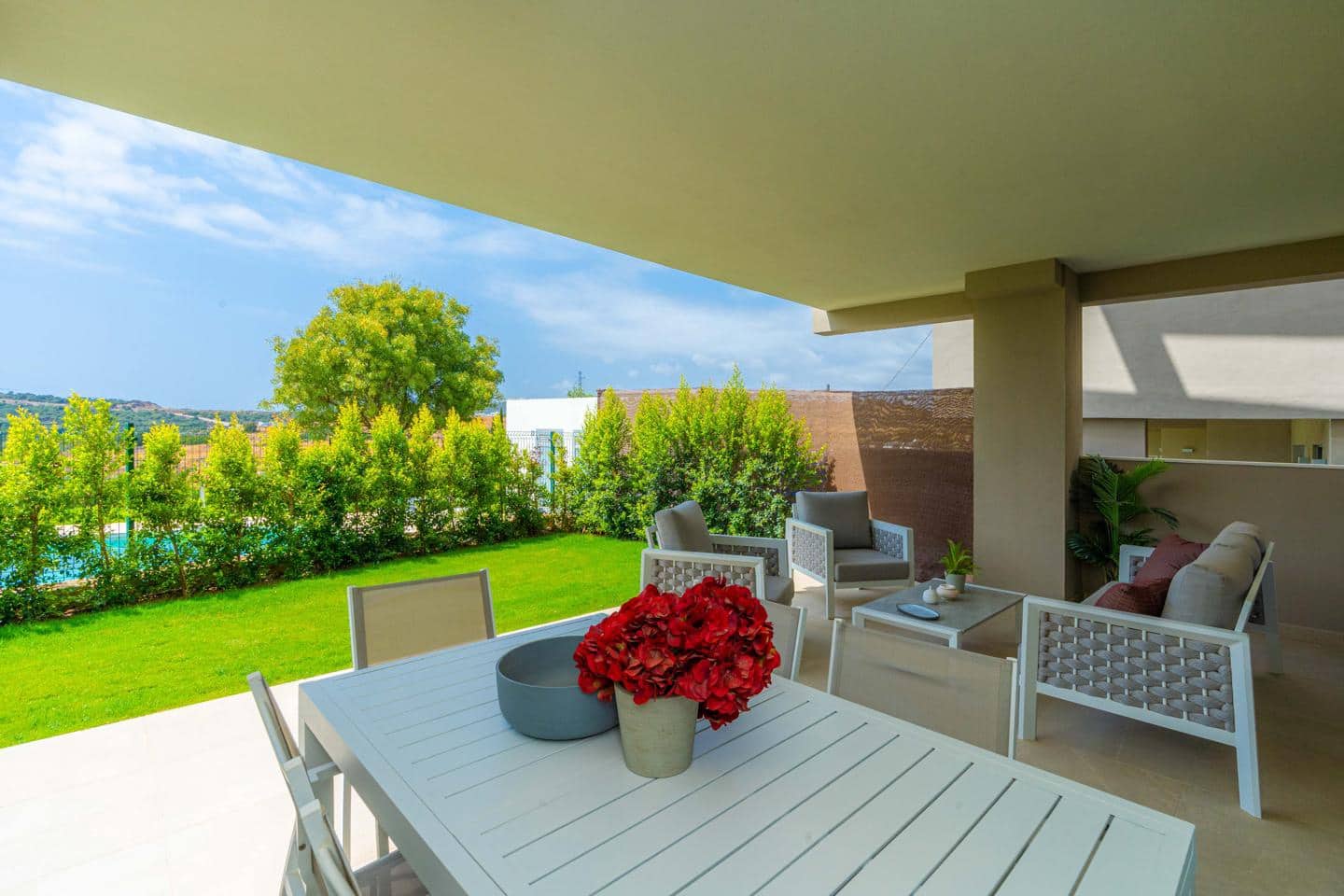 2 chambre Appartement à vendre à Estepona avec piscine garage - 375 000 € (Ref: 9672190)