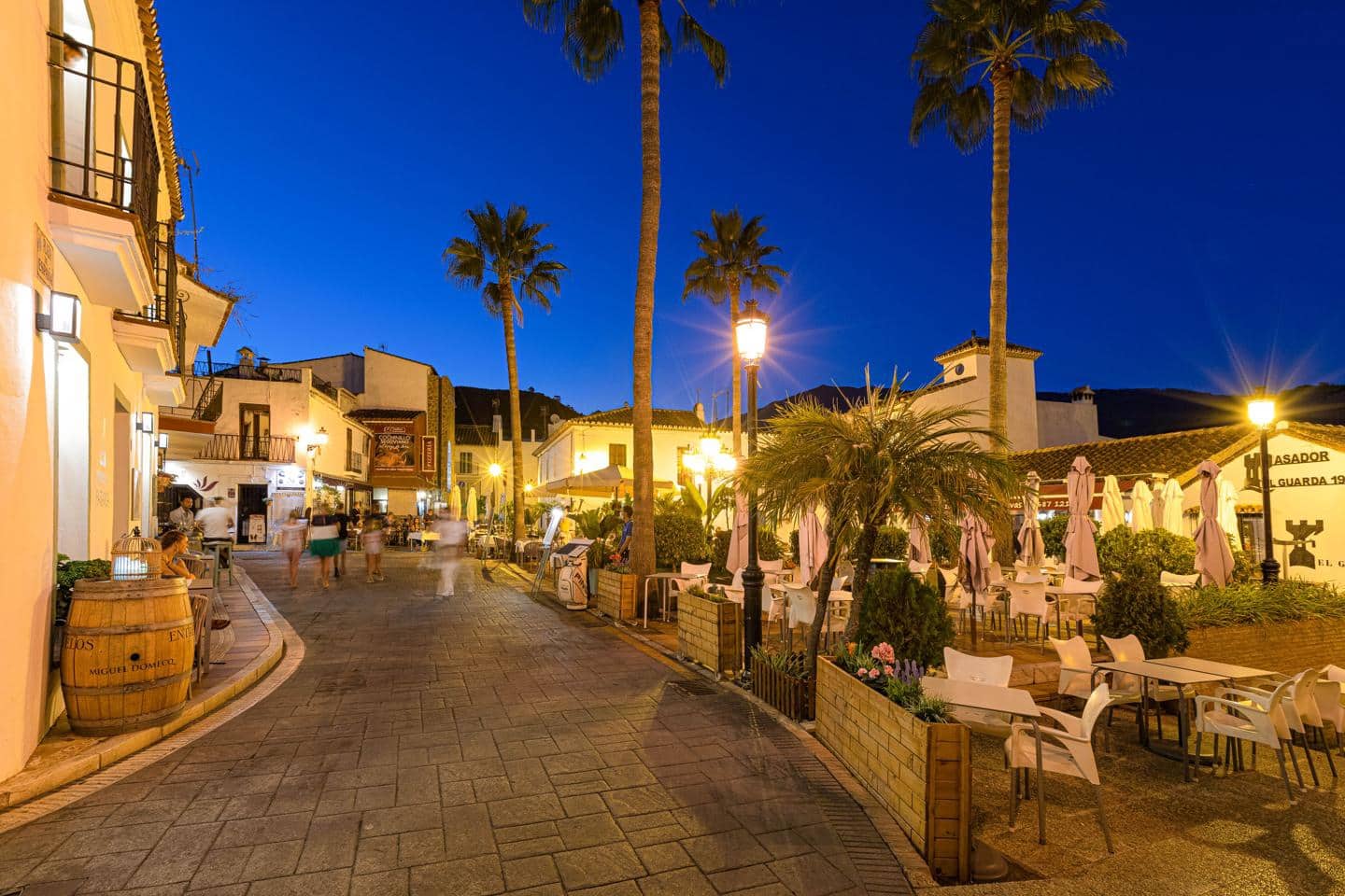 3 bedroom Flat for sale in Benahavis with pool garage - € 890,000 (Ref: 9672195)