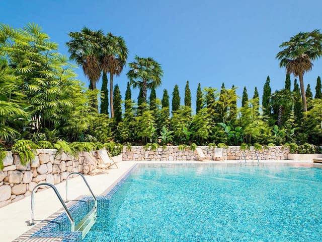 2 sovrum Lägenhet till salu i Centro, Estepona med pool garage - 640 000 € (Ref: 9697726)