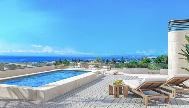 Piso de 3 habitaciones en La Concha - Resina Golf, Estepona en venta con piscina garaje - 792.000 € (Ref: 9786801)