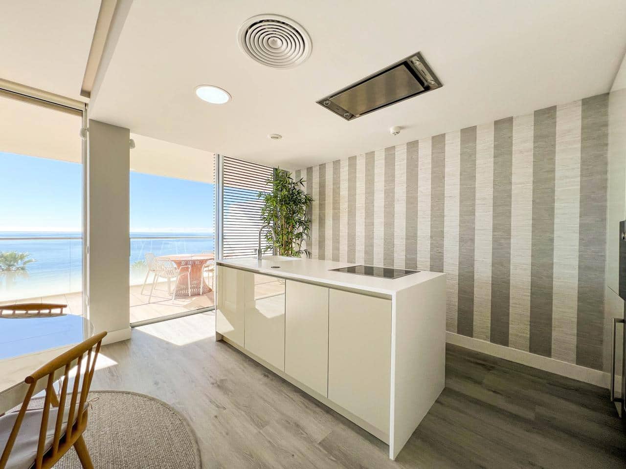 Piso de 3 habitaciones en Casares en venta con piscina garaje - 1.400.000 € (Ref: 9790083)