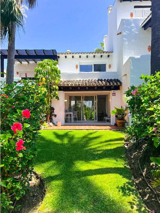 3 bedroom Villa for sale in Saladillo-Benamara with pool garage - € 820,000 (Ref: 9798501)