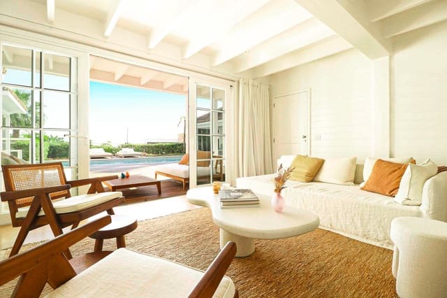 Chalet de 4 habitaciones en El Paraíso, Benahavís en venta con piscina garaje - 1.850.000 € (Ref: 9810443)