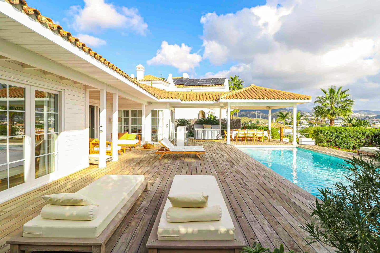 Chalet de 4 habitaciones en Benahavís en venta con piscina garaje - 1.850.000 € (Ref: 9810443)