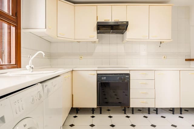 2 camera da letto Villa in vendita in Guadalobón, Estepona con piscina garage - 469.000 € (Rif: 9811060)