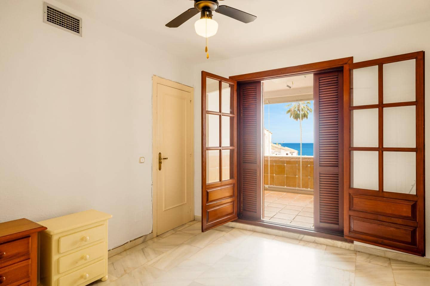 2 camera da letto Villa in vendita in Estepona con piscina garage - 469.000 € (Rif: 9811060)