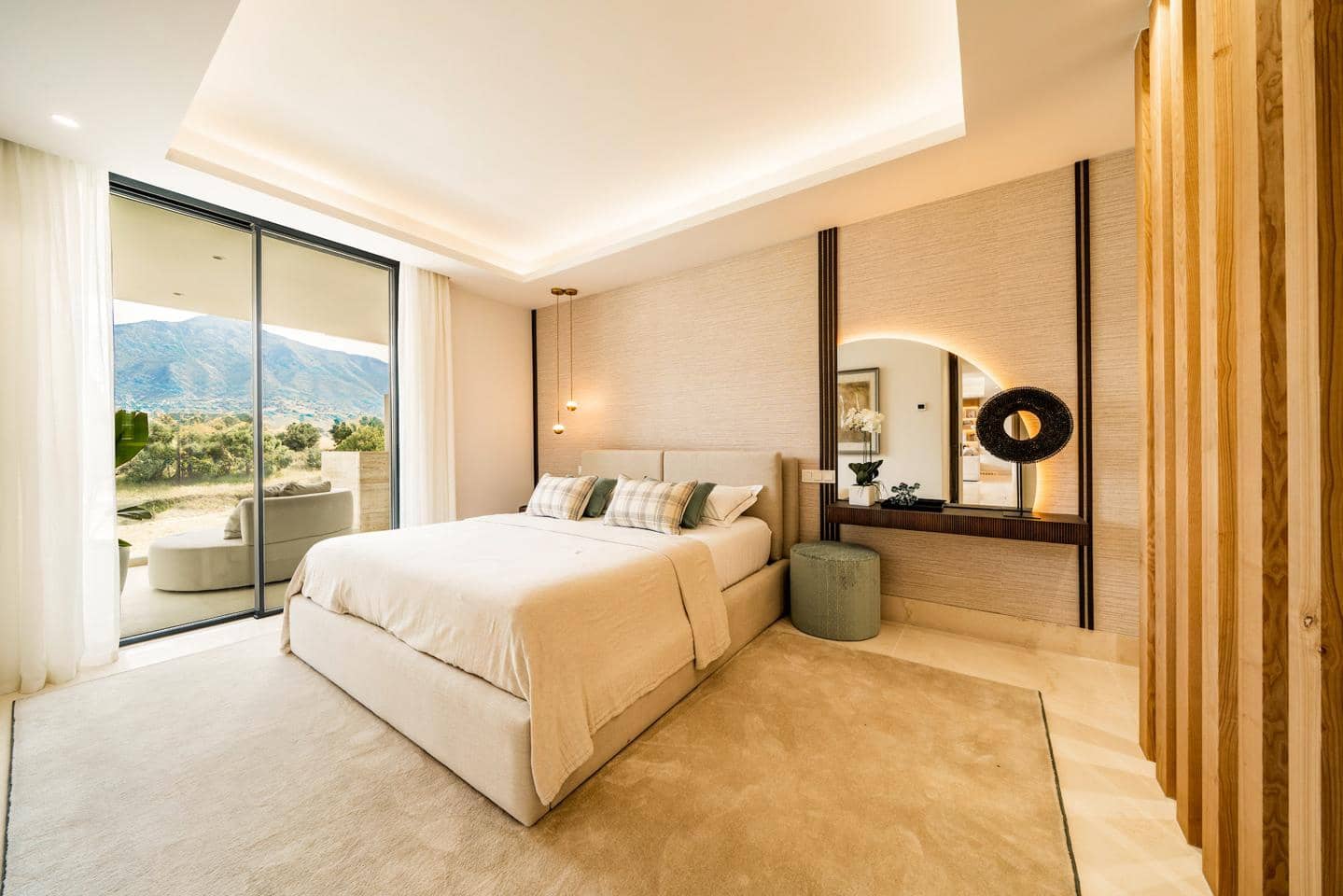 2 slaapkamer Flat te koop in Marbella met zwembad garage - € 1.176.270 (Ref: 9849071)