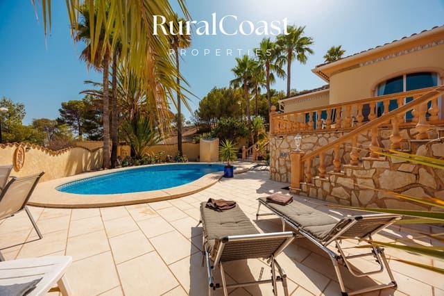 3 slaapkamer Villa te koop in La Nucia met zwembad garage - € 799.000 (Ref: 10007963)