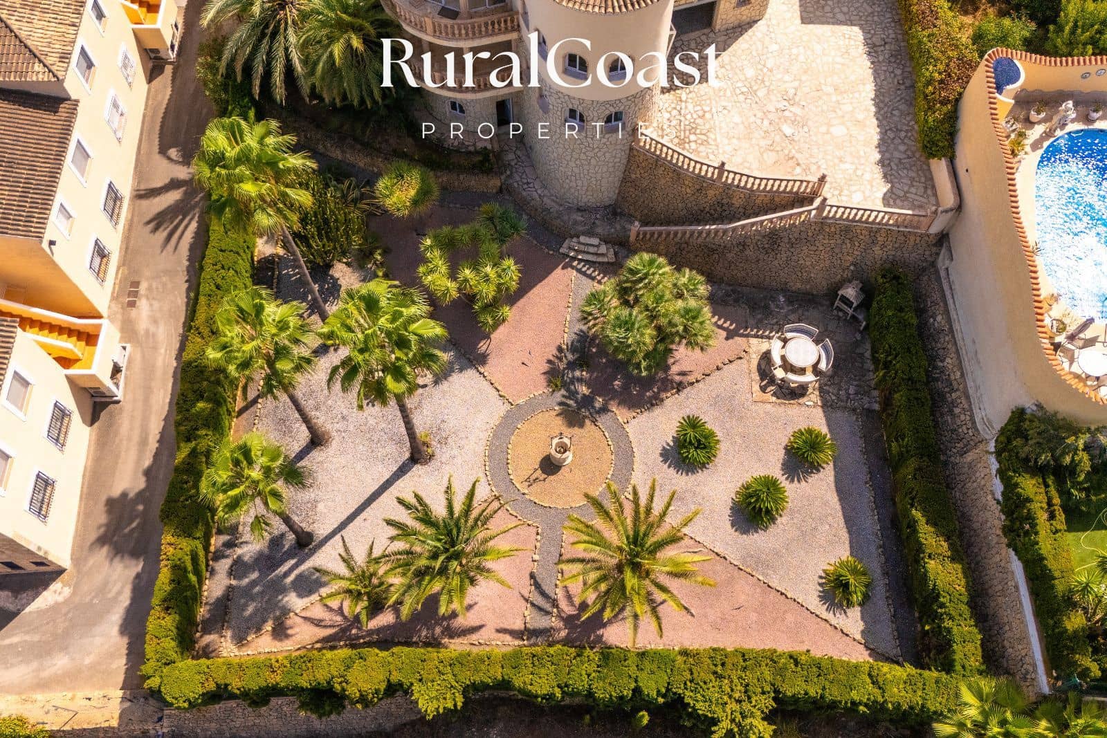 3 slaapkamer Villa te koop in La Nucia met zwembad garage - € 799.000 (Ref: 10007963)