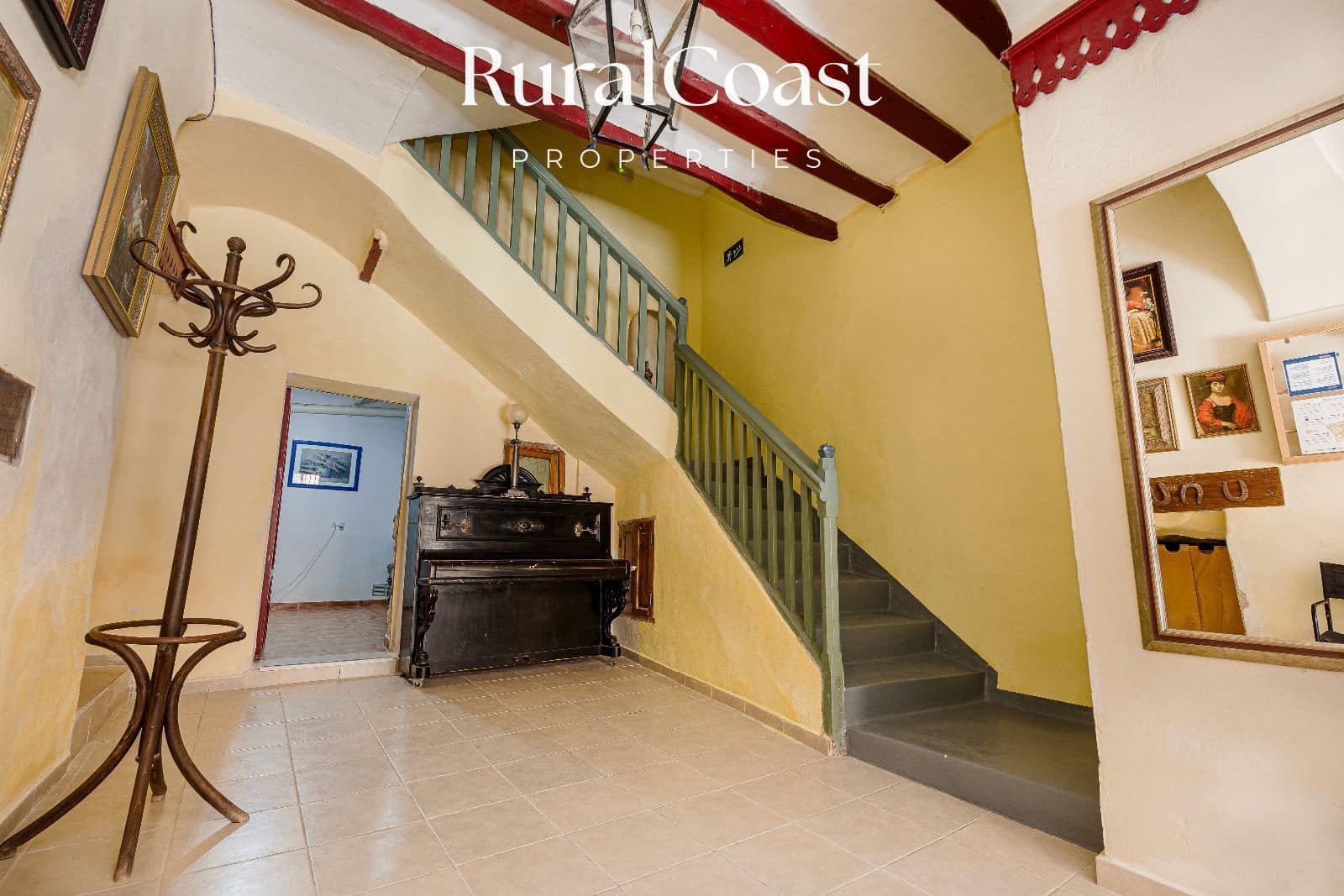 7 bedroom Commercial for sale in Jijona / Xixona - € 585,000 (Ref: 10024667)