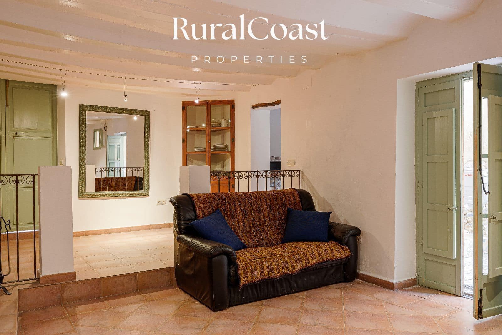 7 bedroom Commercial for sale in Jijona / Xixona - € 585,000 (Ref: 10024667)