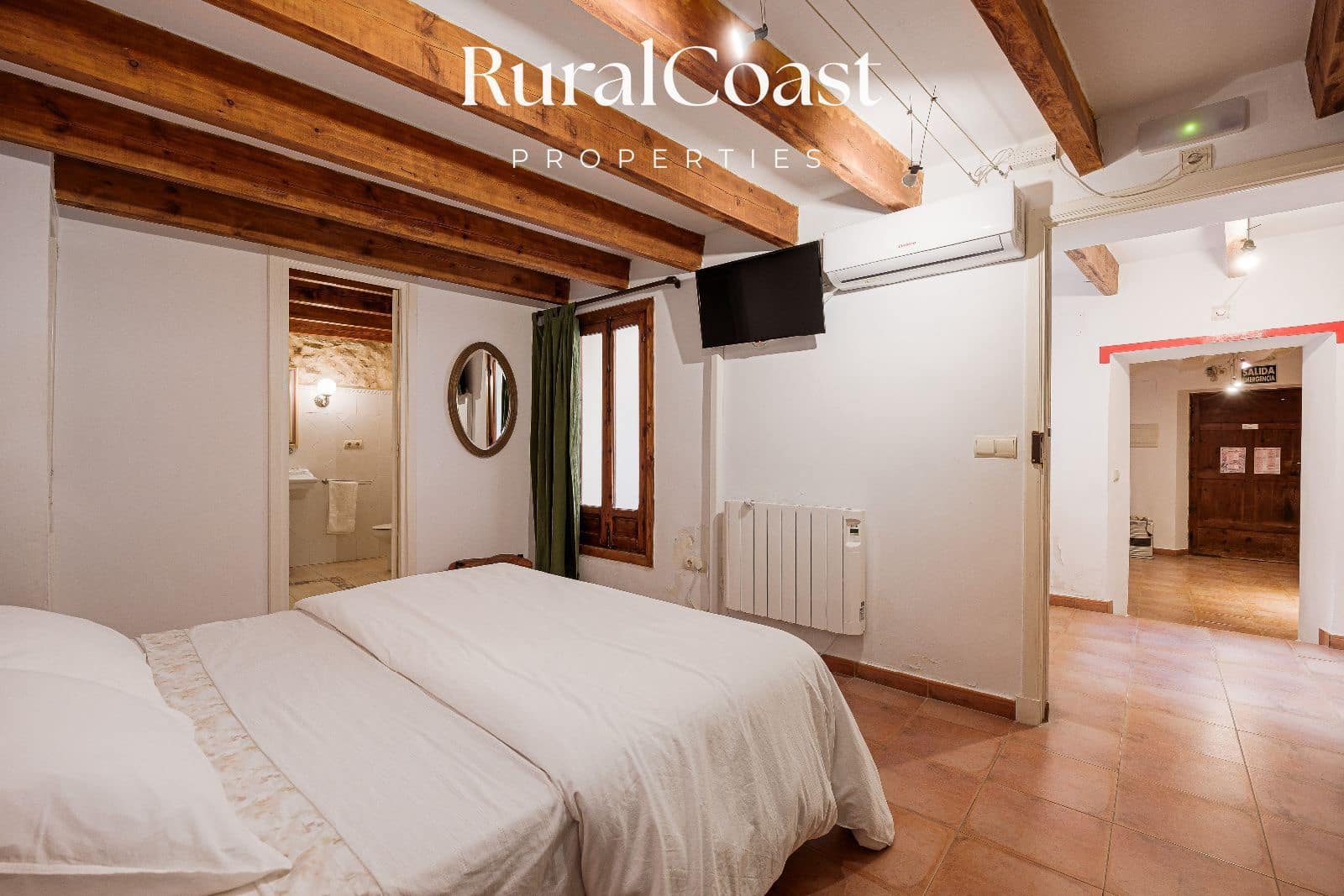 7 bedroom Commercial for sale in Jijona / Xixona - € 585,000 (Ref: 10024667)
