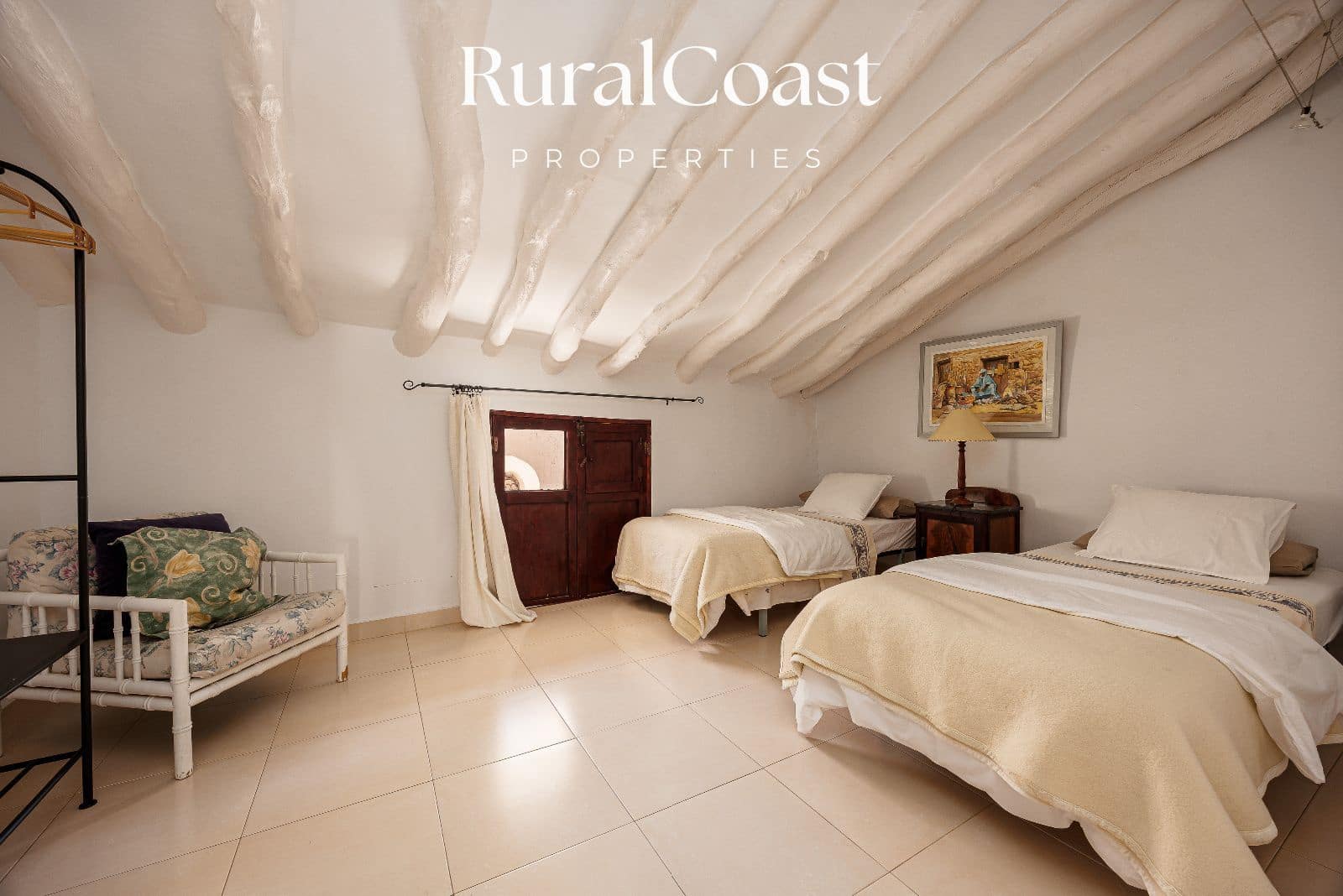 7 bedroom Commercial for sale in Jijona / Xixona - € 585,000 (Ref: 10024667)