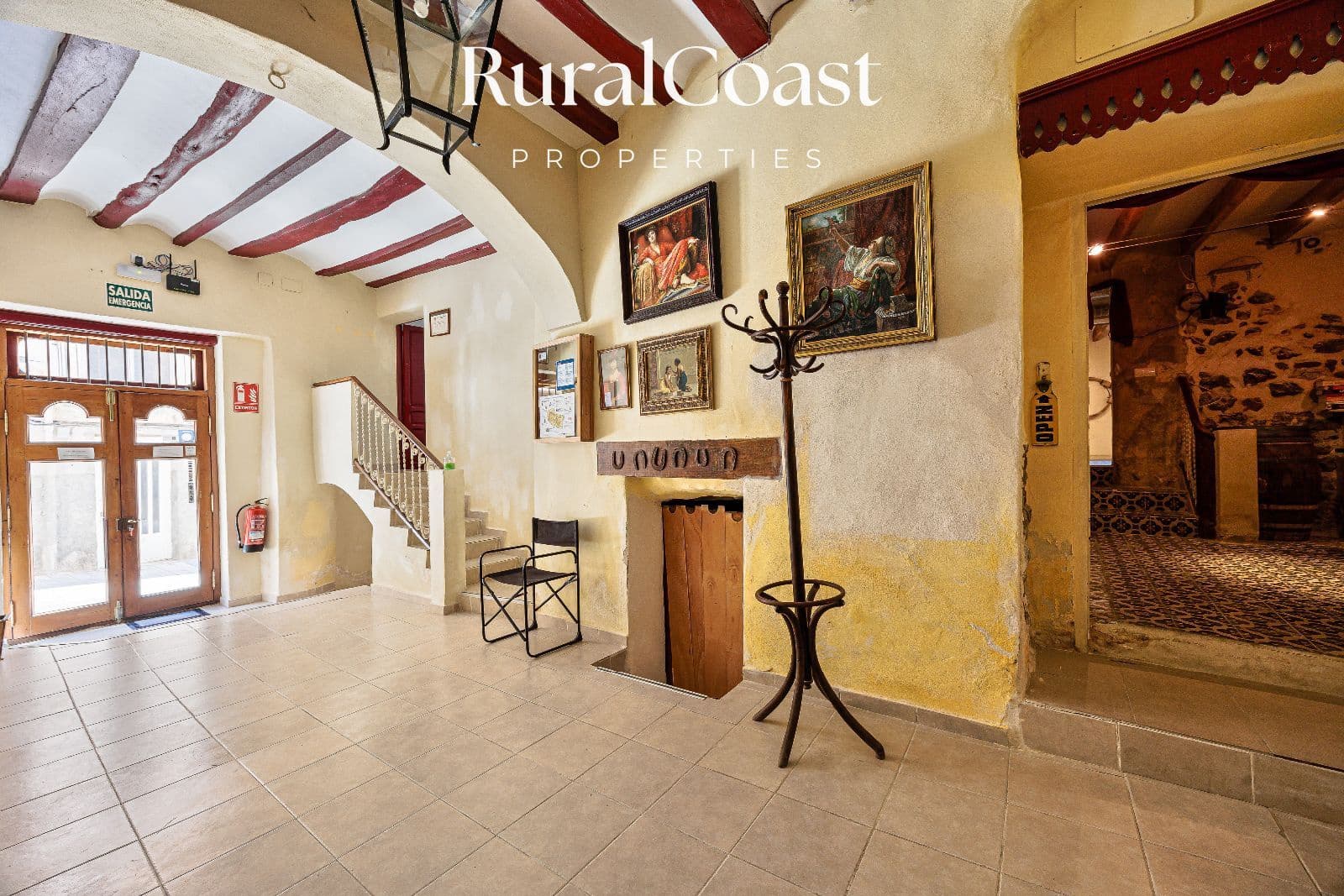 7 bedroom Commercial for sale in Jijona / Xixona - € 585,000 (Ref: 10024667)