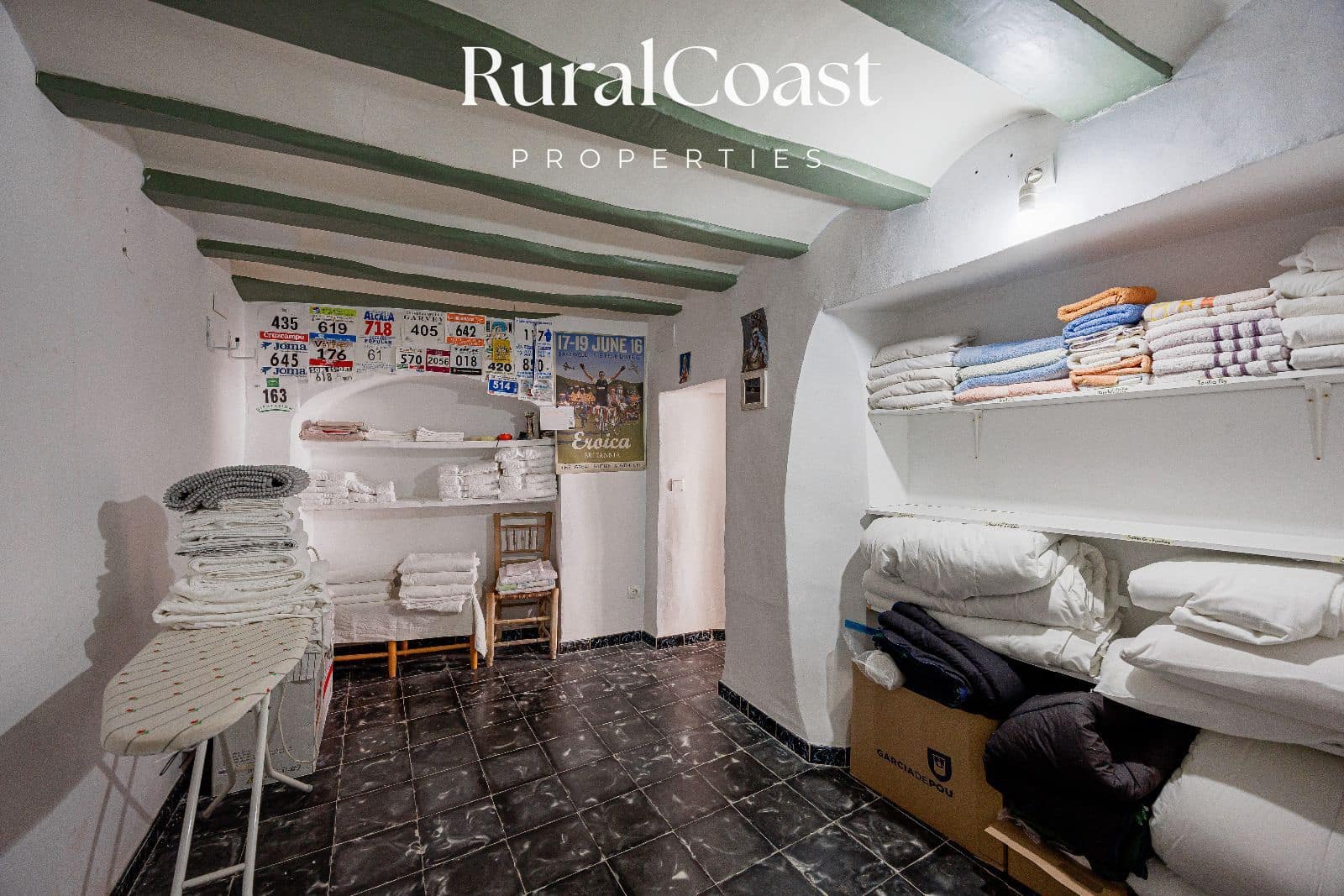 7 bedroom Commercial for sale in Jijona / Xixona - € 585,000 (Ref: 10024667)