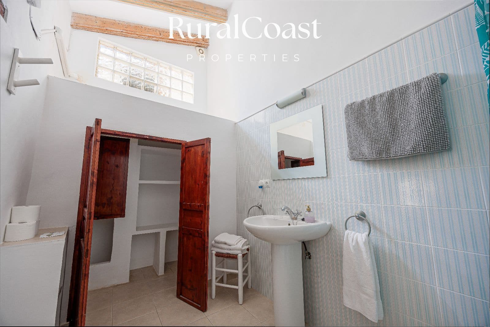 7 bedroom Commercial for sale in Jijona / Xixona - € 585,000 (Ref: 10024667)