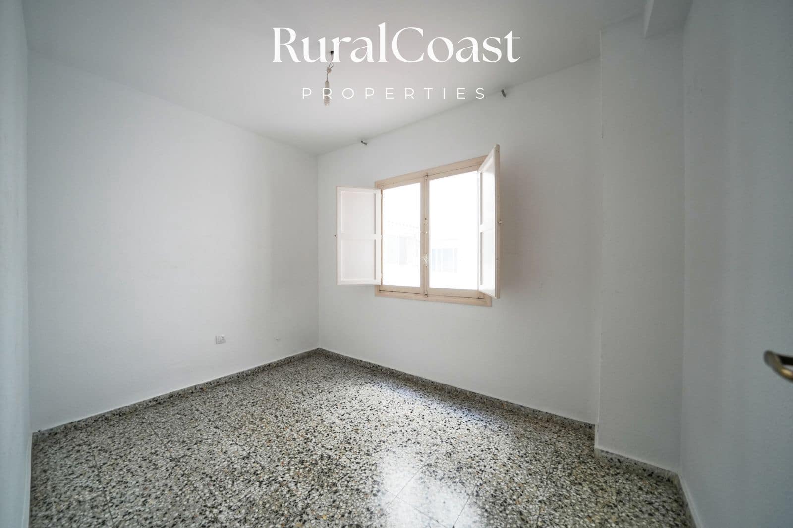 3 sovrum Lägenhet till salu i El Campello - 240 000 € (Ref: 10048128)