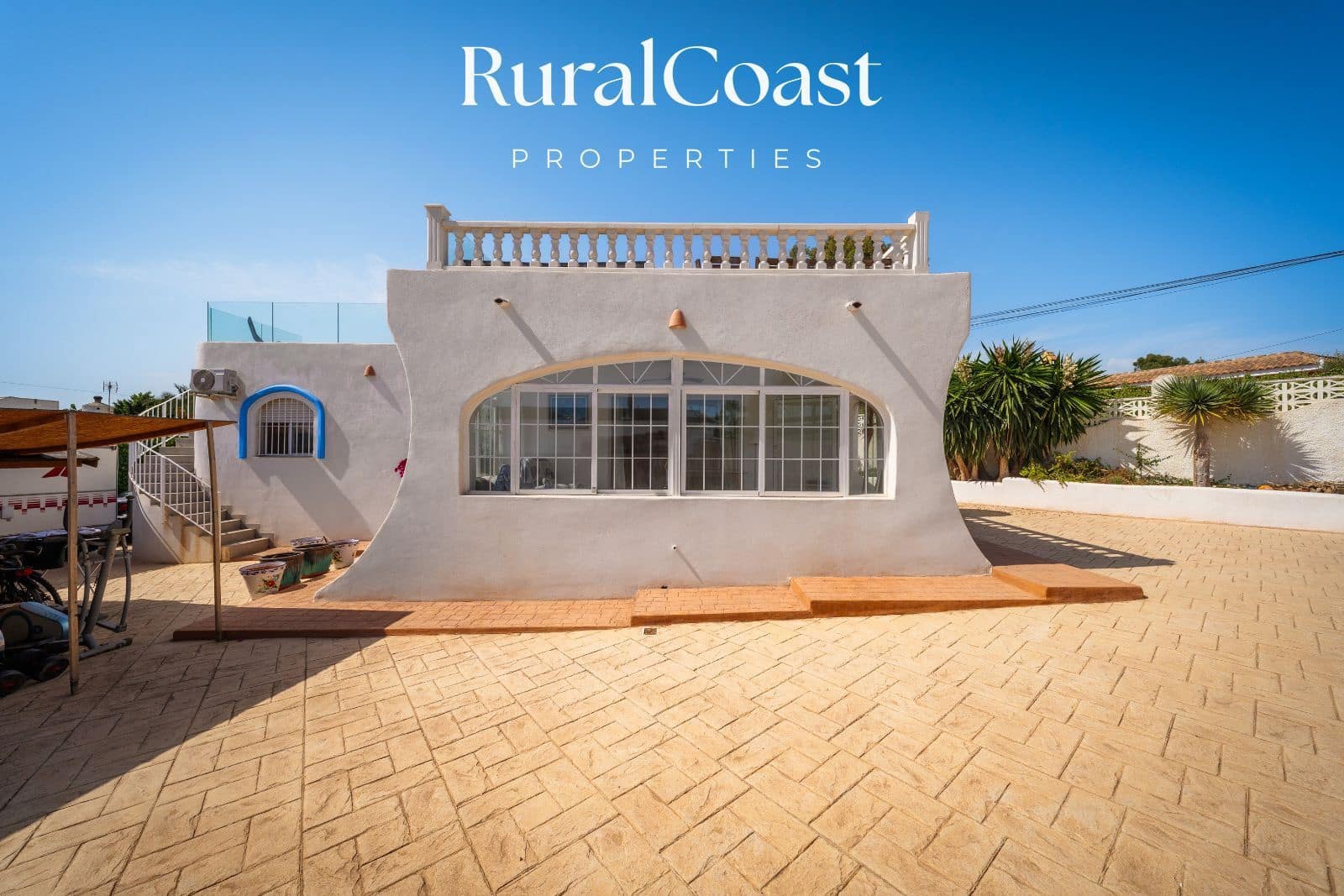 3 bedroom Villa for sale in Busot with pool - € 380,000 (Ref: 10061022)