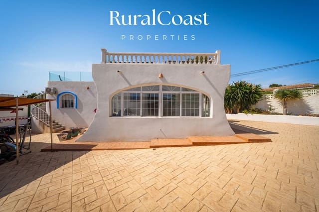 Chalet de 3 habitaciones en Busot en venta con piscina - 380.000 € (Ref: 10061022)