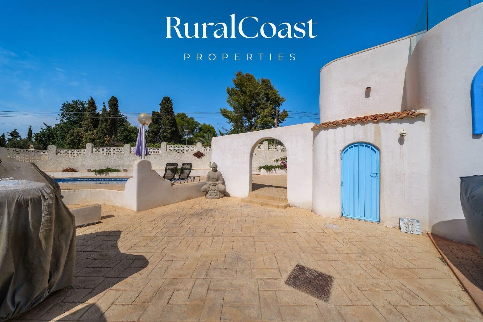 3 bedroom Villa for sale in Busot with pool - € 380,000 (Ref: 10061022)