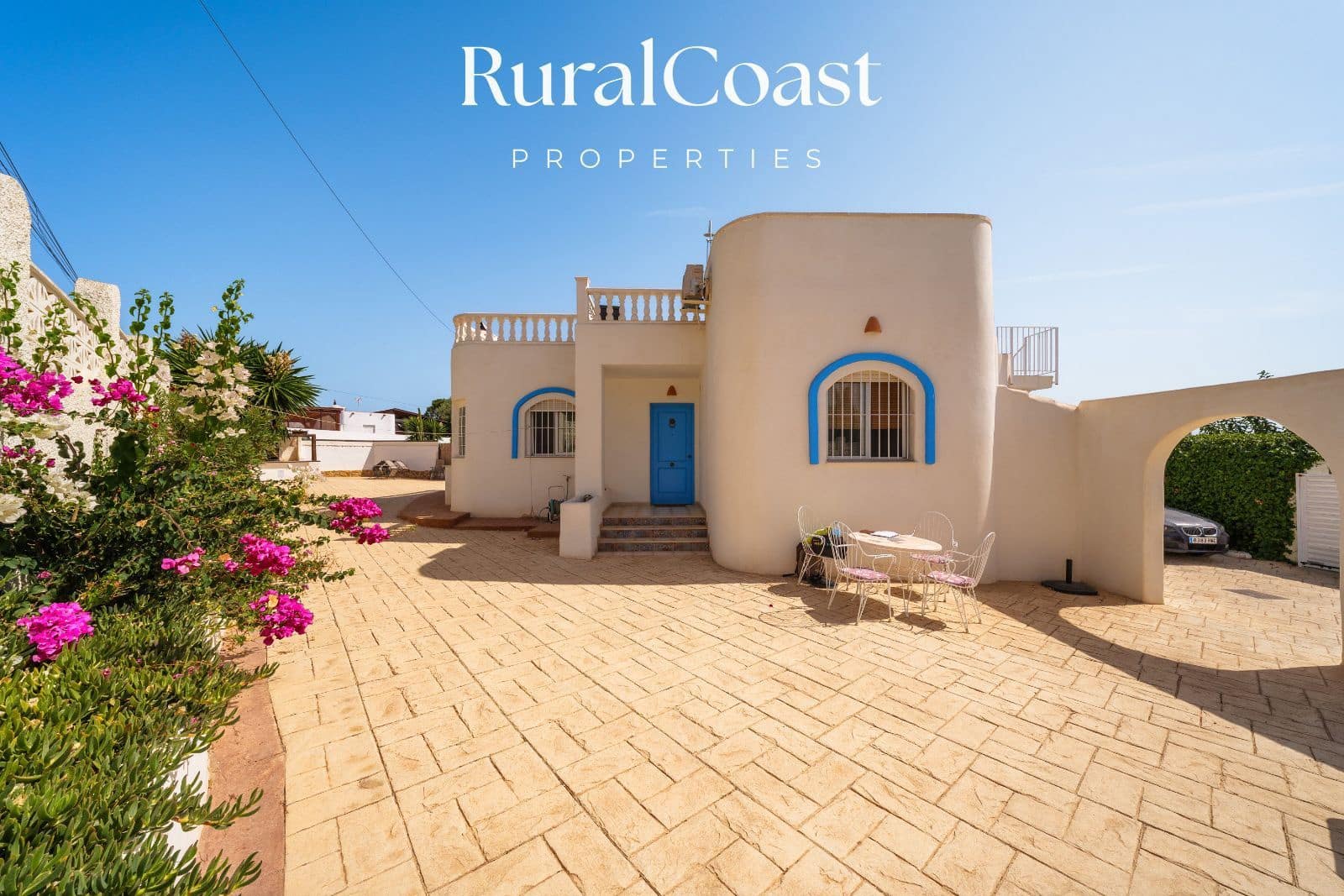 3 bedroom Villa for sale in Busot with pool - € 380,000 (Ref: 10061022)