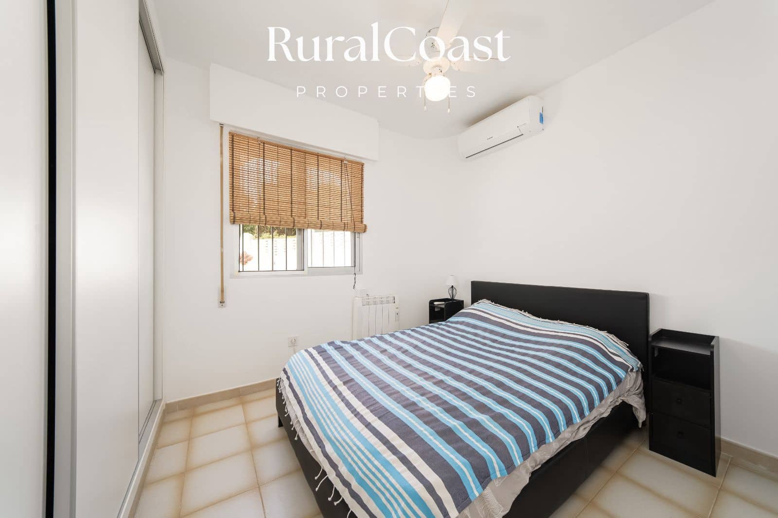 3 bedroom Villa for sale in Busot with pool - € 380,000 (Ref: 10061022)