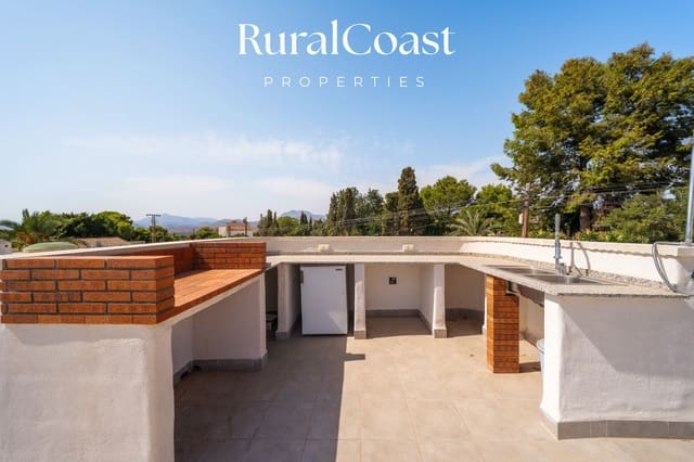 Chalet de 3 habitaciones en Busot en venta con piscina - 380.000 € (Ref: 10061022)
