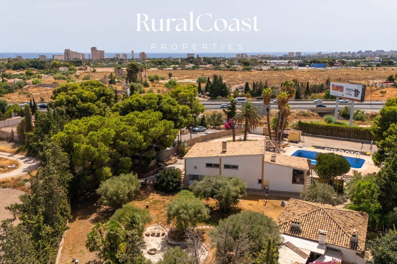 5 camera da letto Villa in vendita in Muchamiel / Mutxamel con piscina garage - 549.000 € (Rif: 10078819)