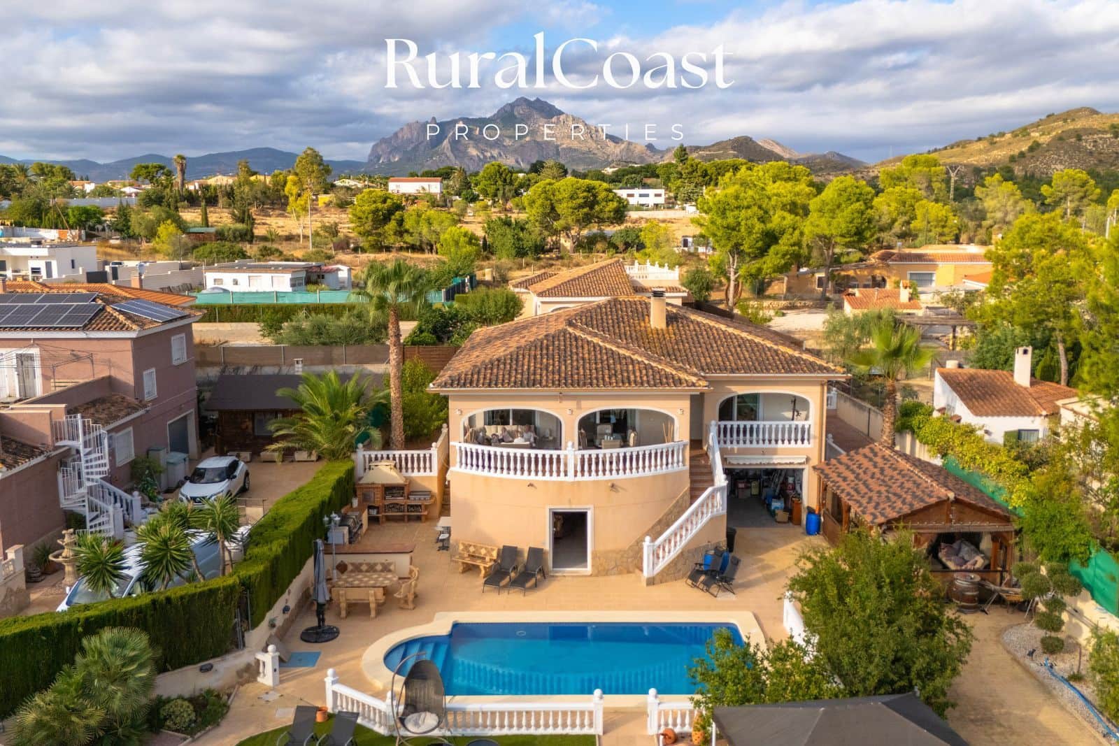 4 camera da letto Villa in vendita in Bonalba con piscina garage - 545.000 € (Rif: 10085123)