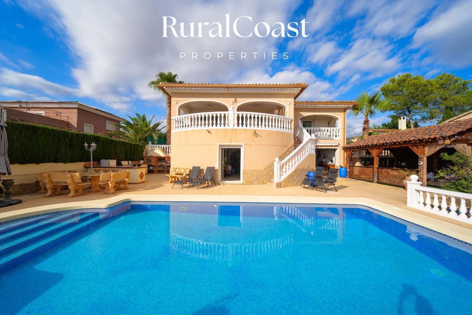 4 camera da letto Villa in vendita in Bonalba con piscina garage - 545.000 € (Rif: 10085123)