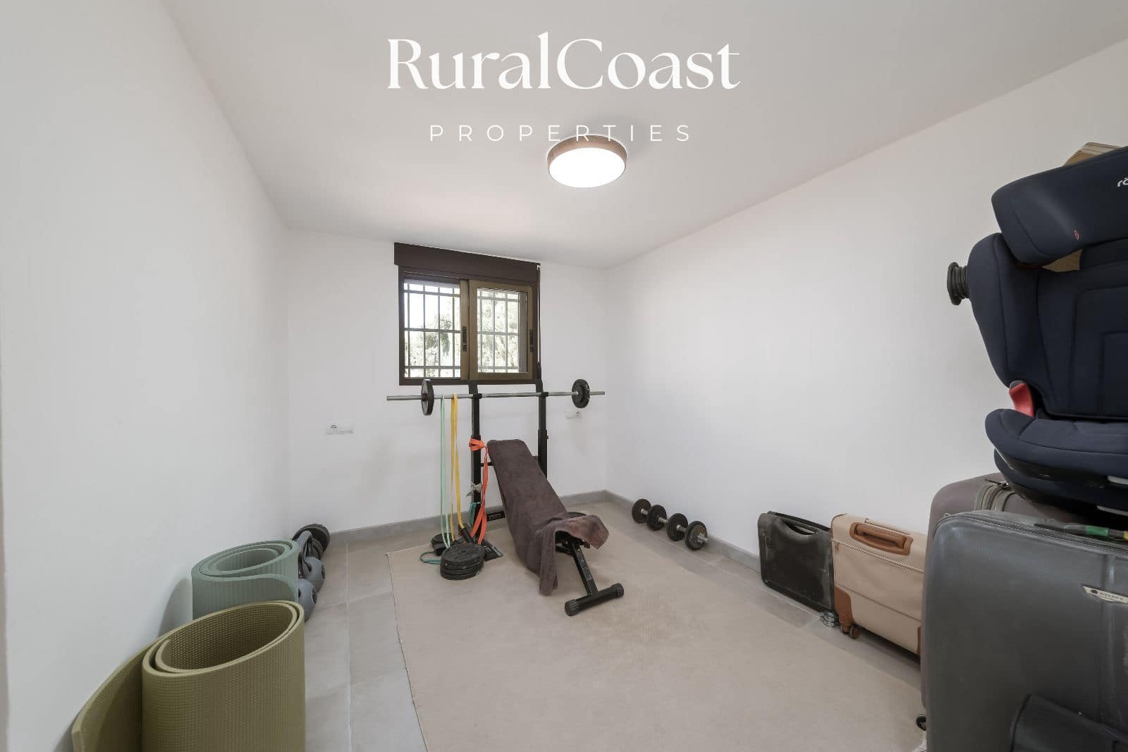 4 soveværelse Villa til salg i Busot med swimmingpool garage - € 535.000 (Ref: 10155745)