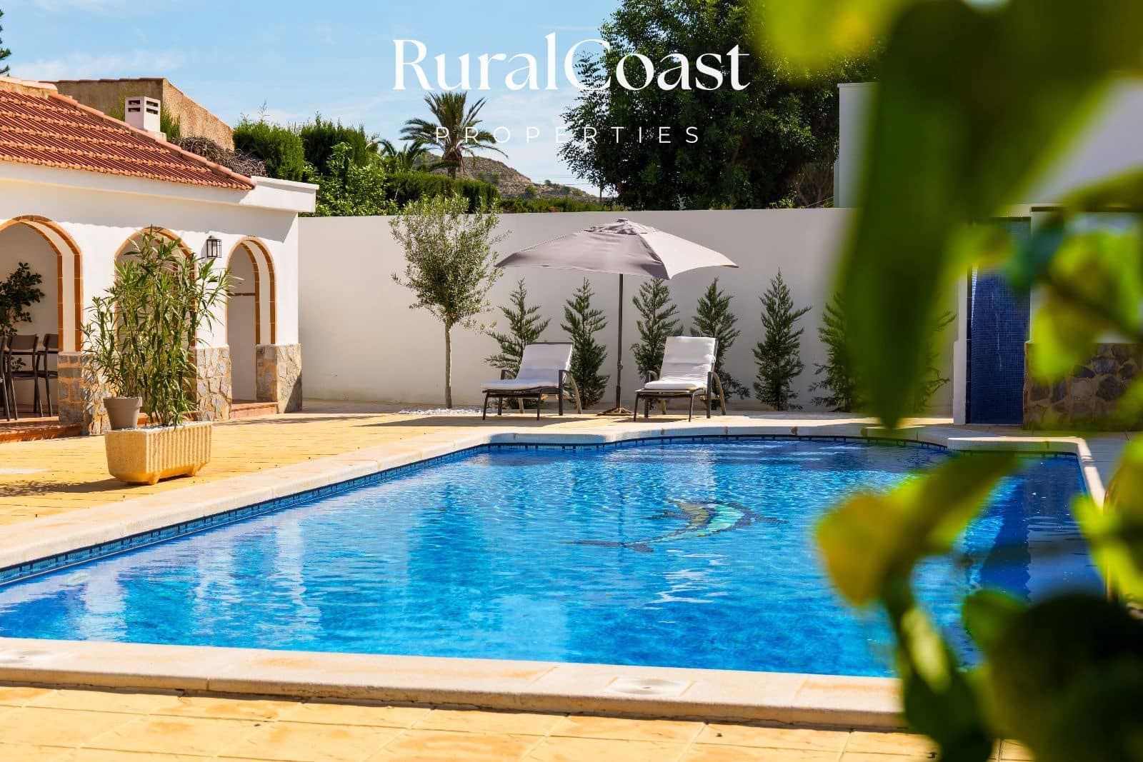4 soveværelse Villa til salg i Busot med swimmingpool garage - € 535.000 (Ref: 10155745)