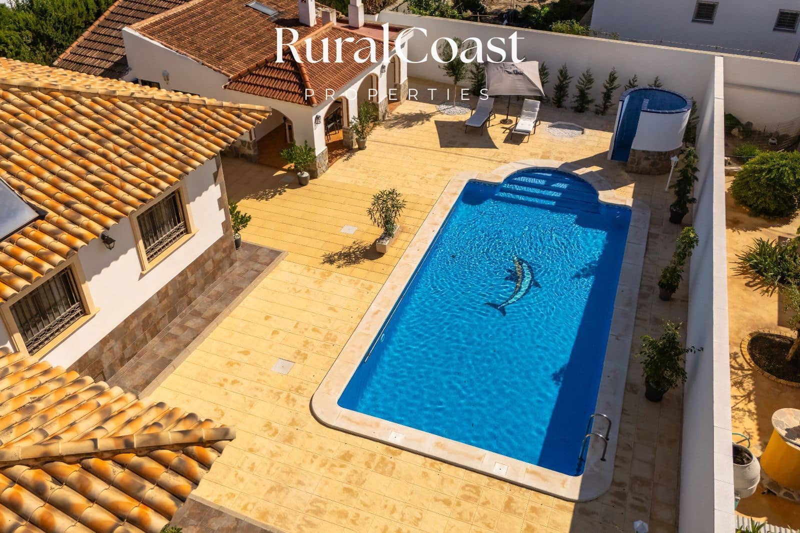4 soveværelse Villa til salg i Busot med swimmingpool garage - € 535.000 (Ref: 10155745)