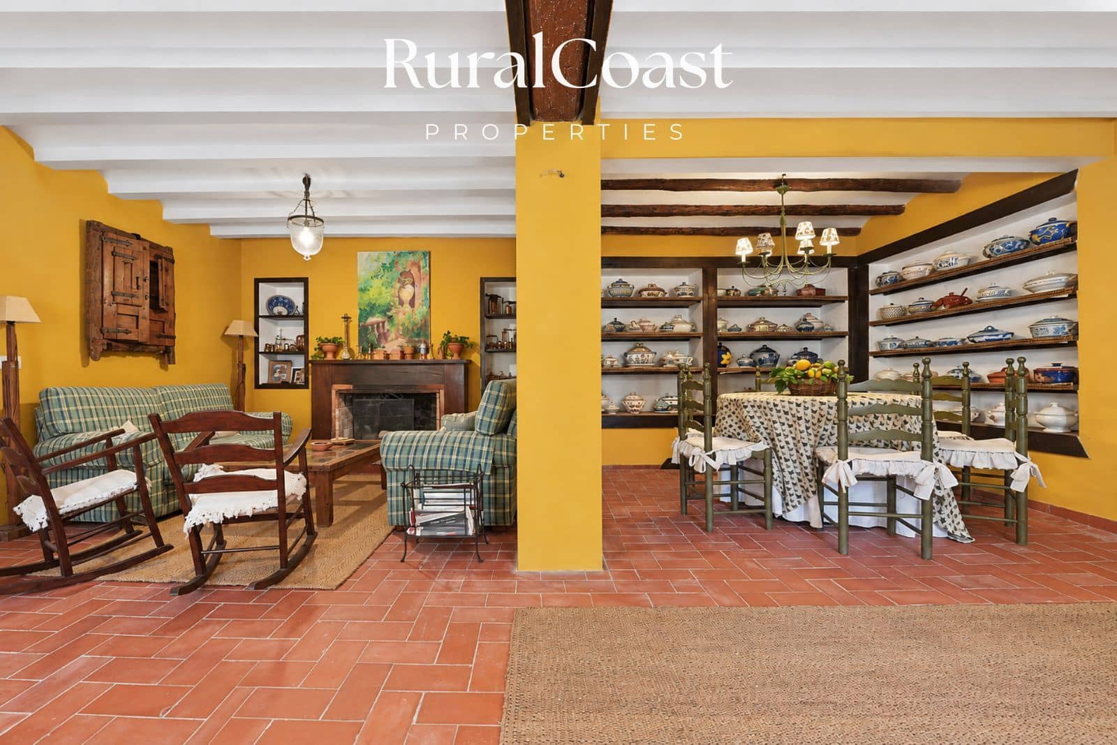 5 bedroom Villa for sale in La Torre de les Macanes with garage - € 415,000 (Ref: 10158181)