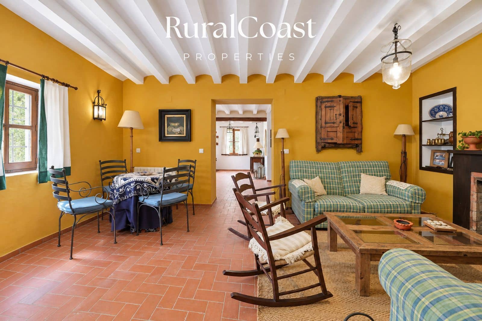 5 bedroom Villa for sale in La Torre de les Macanes with garage - € 415,000 (Ref: 10158181)