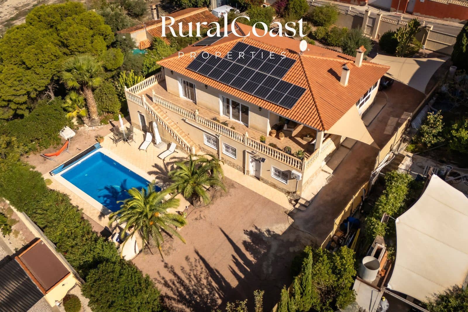5 soveværelse Villa til salg i Busot med swimmingpool - € 499.000 (Ref: 10158500)