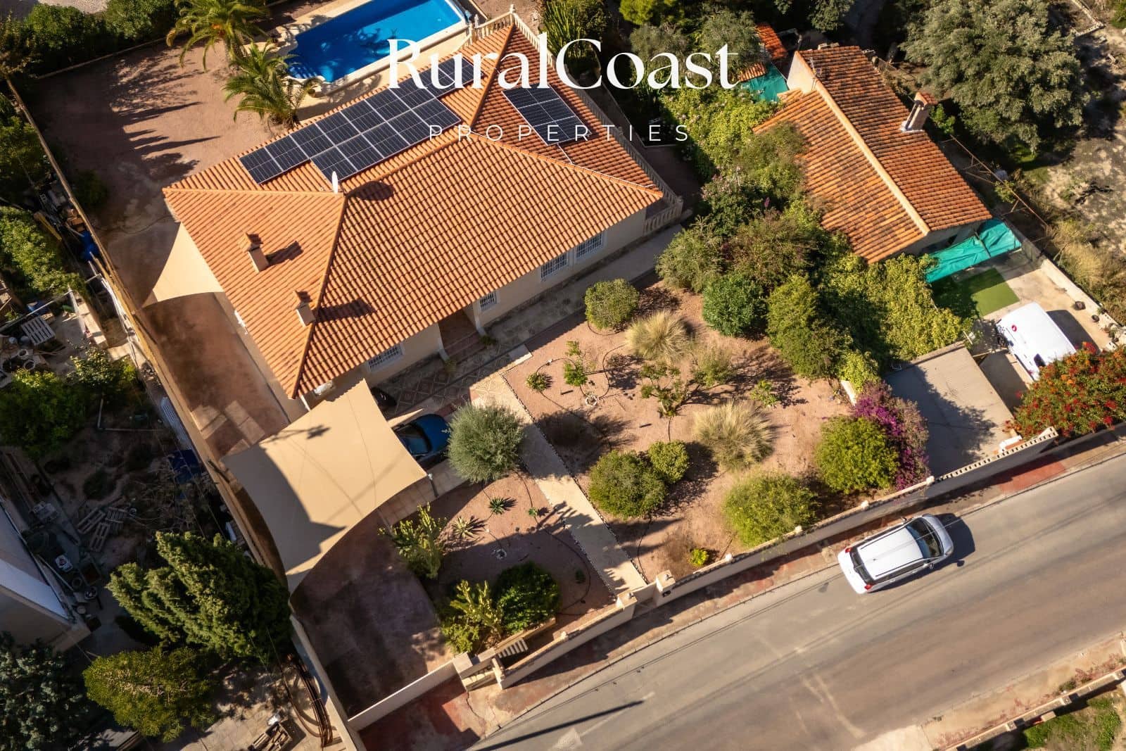 5 soveværelse Villa til salg i Busot med swimmingpool - € 499.000 (Ref: 10158500)
