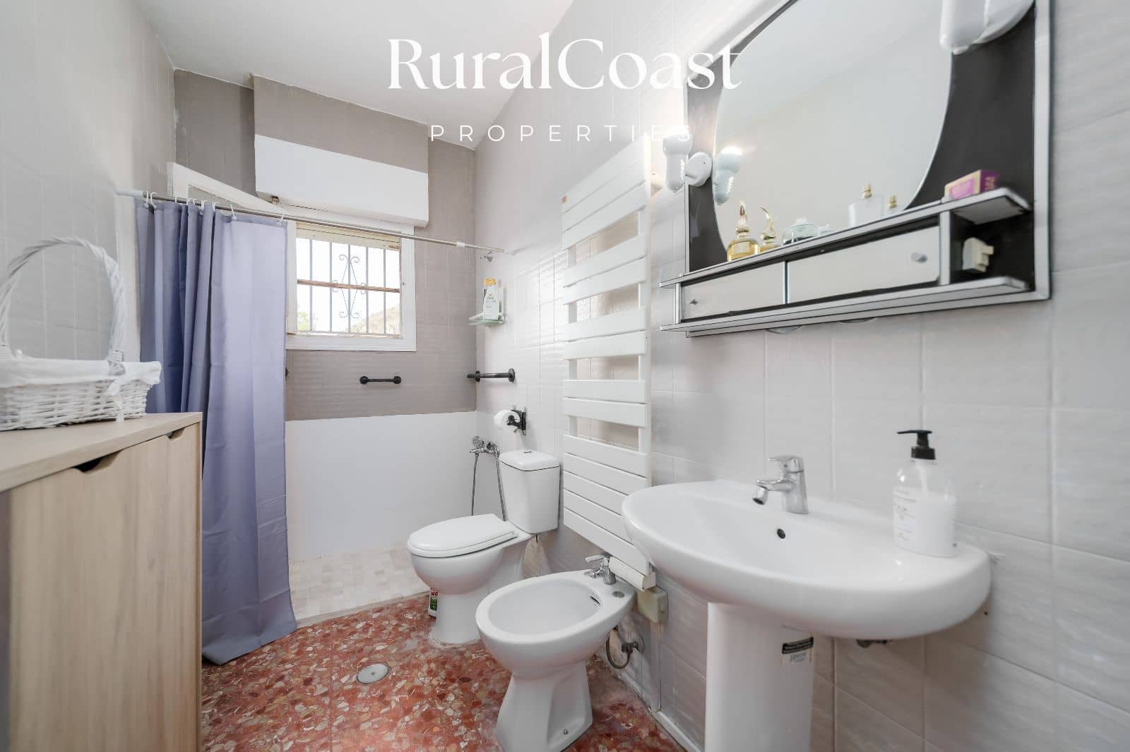 Chalet de 6 habitaciones en Jijona / Xixona en venta con piscina garaje - 250.000 € (Ref: 10181023)