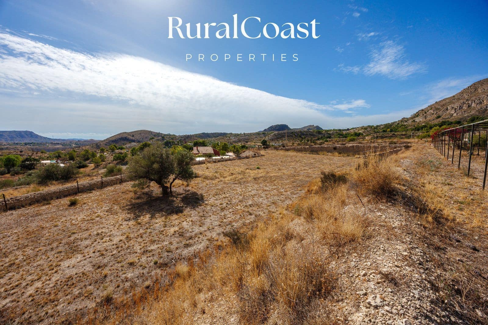 Chalet de 6 habitaciones en Jijona / Xixona en venta con piscina garaje - 250.000 € (Ref: 10181023)