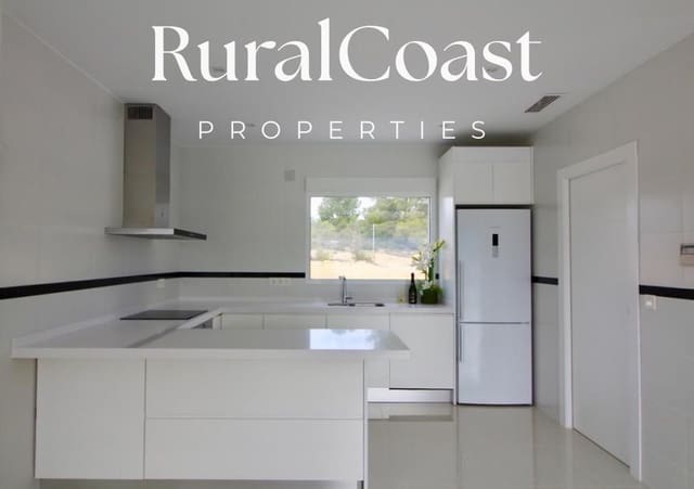 3 Zimmer Villa zu verkaufen in La Romana mit Pool - 335.000 € (Ref: 6128888)