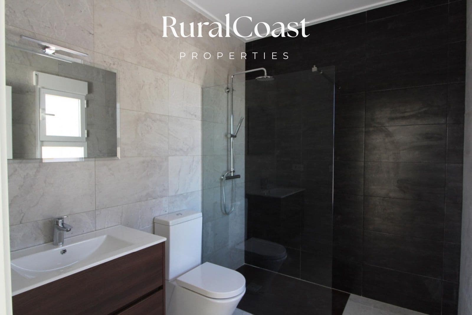 3 soveværelse Villa til salg i La Romana med swimmingpool - € 335.000 (Ref: 6128888)