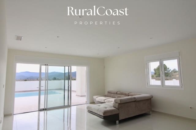 3 Zimmer Villa zu verkaufen in La Romana mit Pool - 335.000 € (Ref: 6128888)