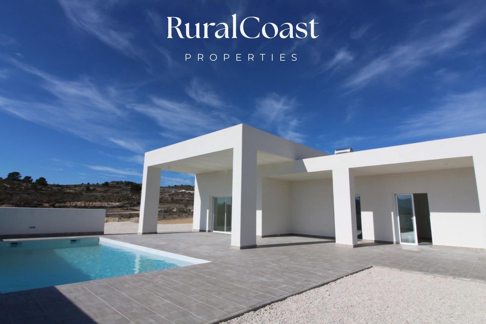 3 soveværelse Villa til salg i La Romana med swimmingpool - € 335.000 (Ref: 6128888)